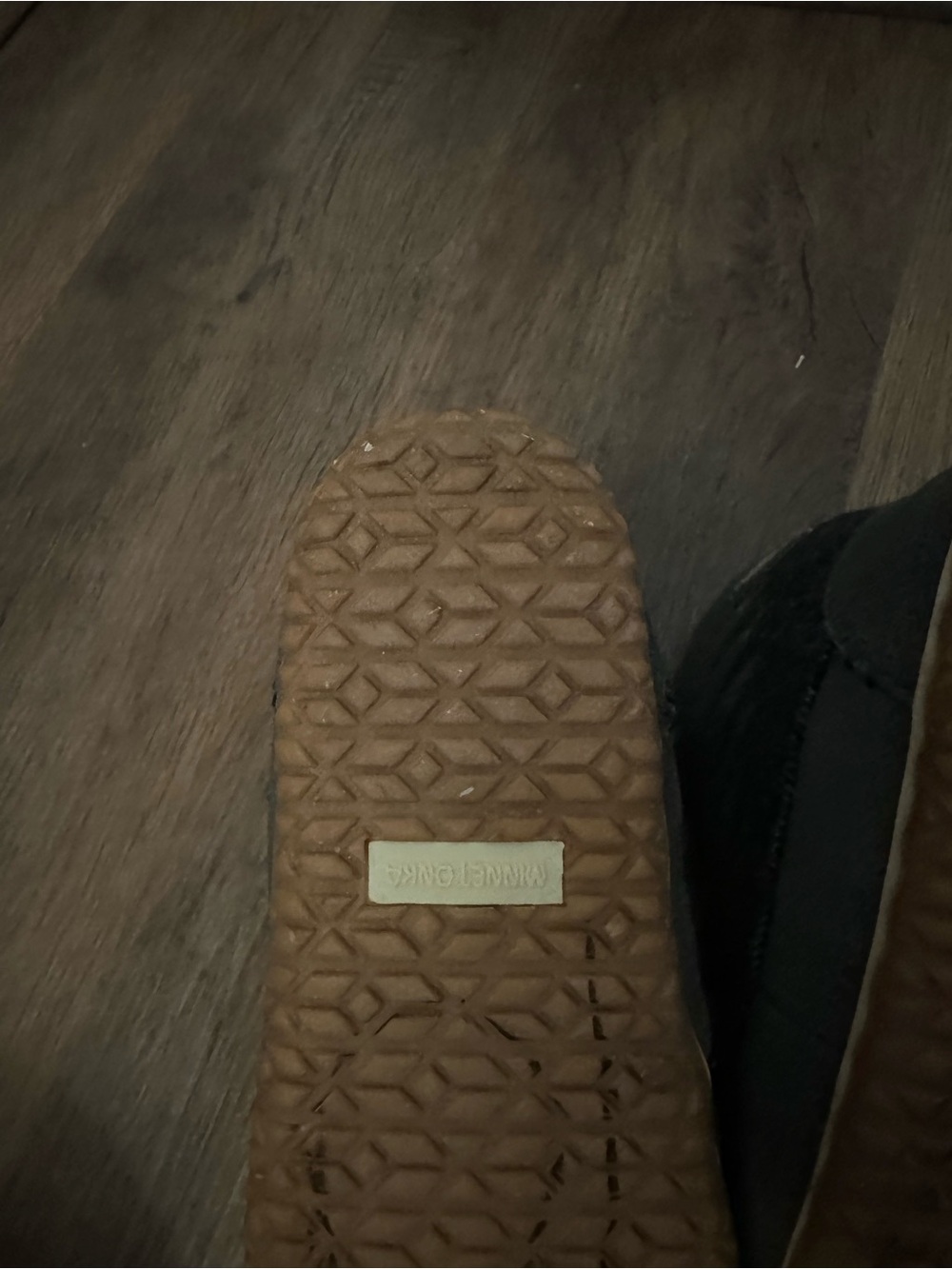 Women's Minnetonka Torrey Boots - Picture 5 of 5